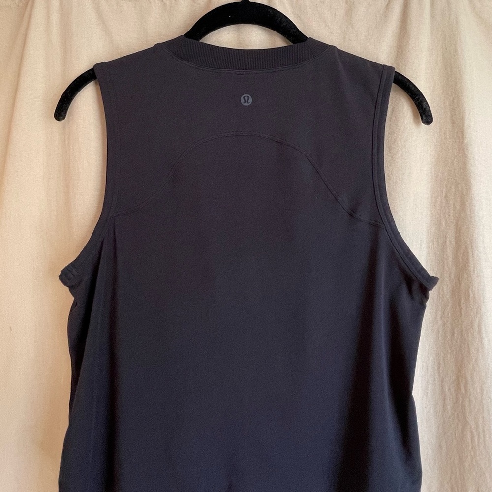 Lululemon | Cinch me up front tank - Picture 9 of 9
